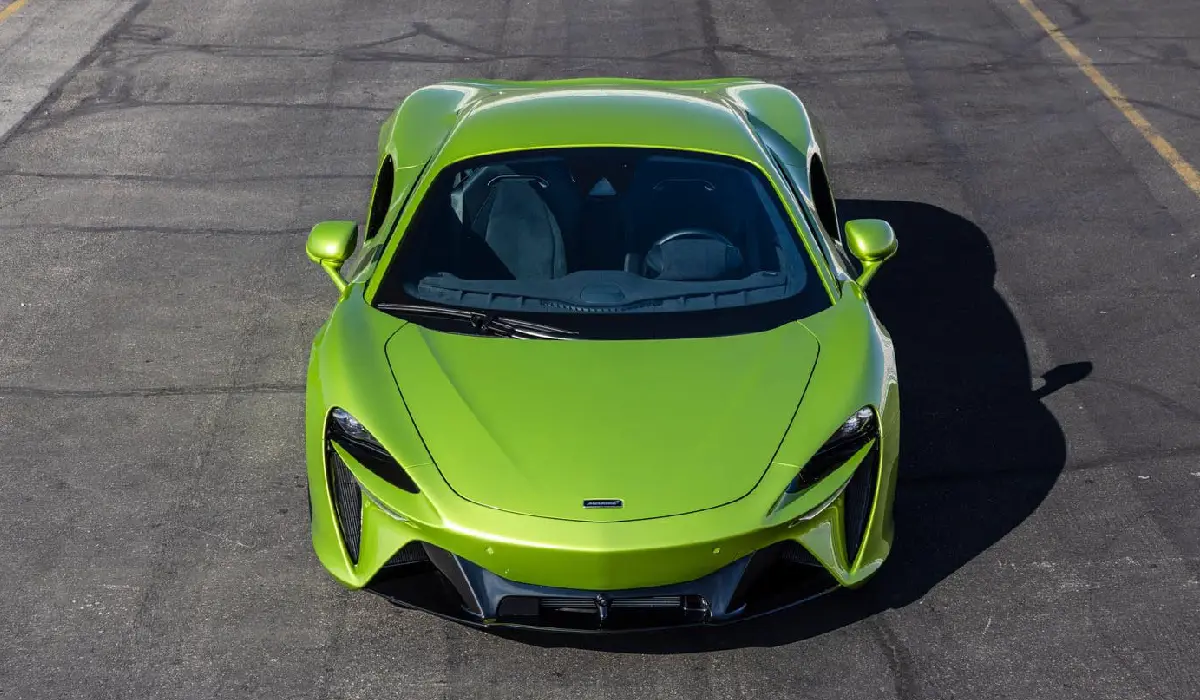 McLaren - Artura - Luxury Car Rentals - Preowned Luxury Car - Exclusive Concierge Club.webp